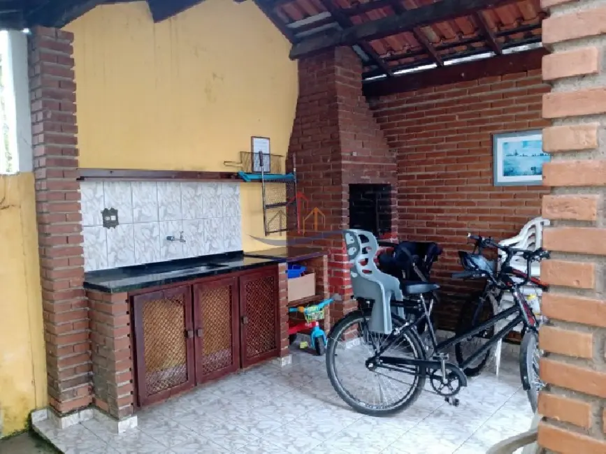 Apartamento com 2 quartos para alugar, 65m2 em Ubatuba - SP - imagem 4 Foto 4 de Apartamento com 2 quartos para alugar, 65m2 em Ubatuba - SP