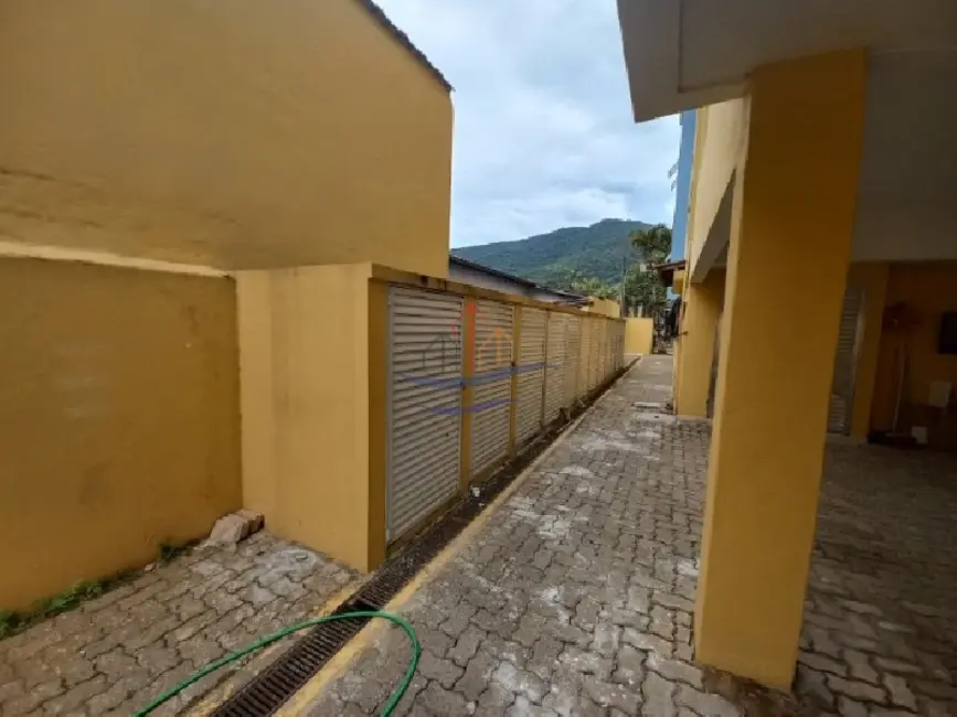 Apartamento com 2 quartos para alugar, 85m2 em Ubatuba - SP - imagem 6 Foto 6 de Apartamento com 2 quartos para alugar, 85m2 em Ubatuba - SP