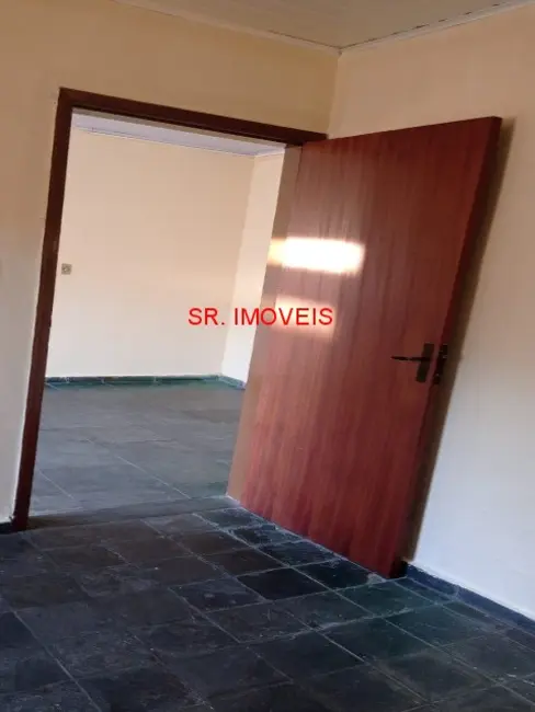 Foto 4 de Casa com 3 quartos para alugar, 70m2 em Centro, Caraguatatuba - SP
