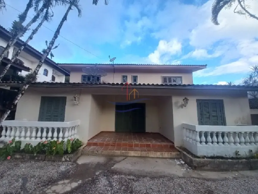 Casa de Condomínio com 6 quartos para alugar, 600m2 em Ubatuba - SP - imagem 2 Foto 2 de Casa de Condomínio com 6 quartos para alugar, 600m2 em Ubatuba - SP