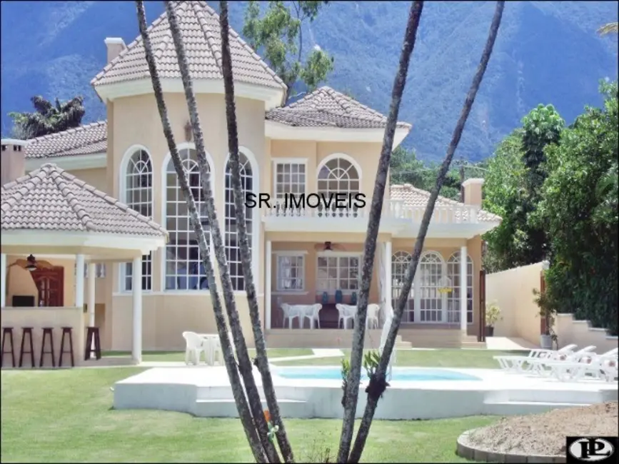 Foto 1 de Casa de Condomínio com 6 quartos à venda, 600m2 em Ubatuba - SP