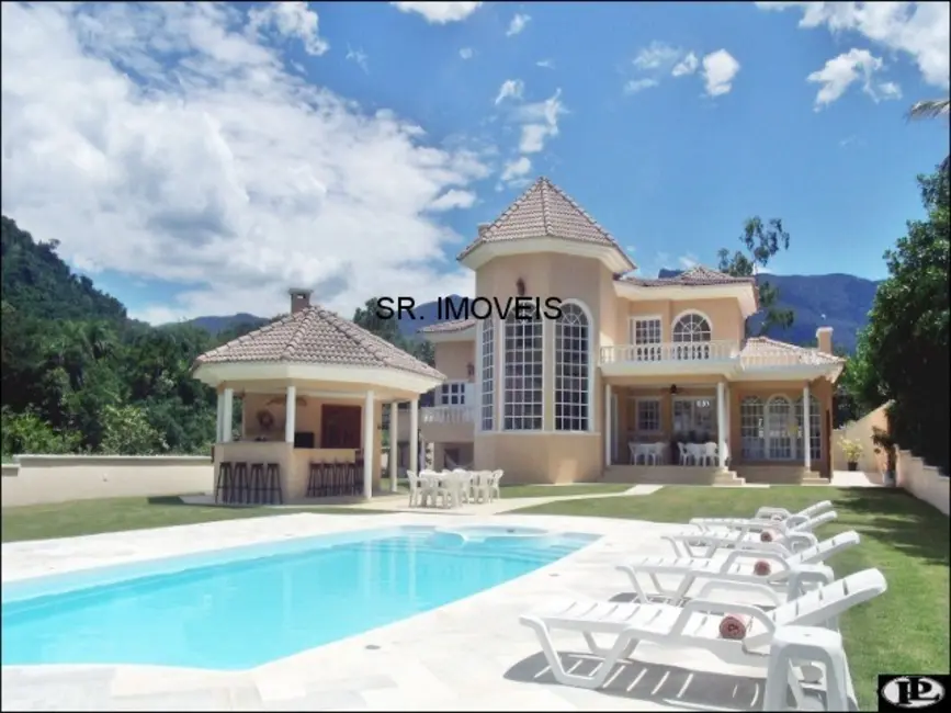 Foto 2 de Casa de Condomínio com 6 quartos à venda, 600m2 em Ubatuba - SP