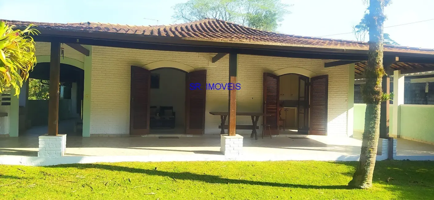 Casa com 3 quartos à venda, 130m2 em Ubatuba - SP - imagem 1 Foto 1 de Casa com 3 quartos à venda, 130m2 em Ubatuba - SP