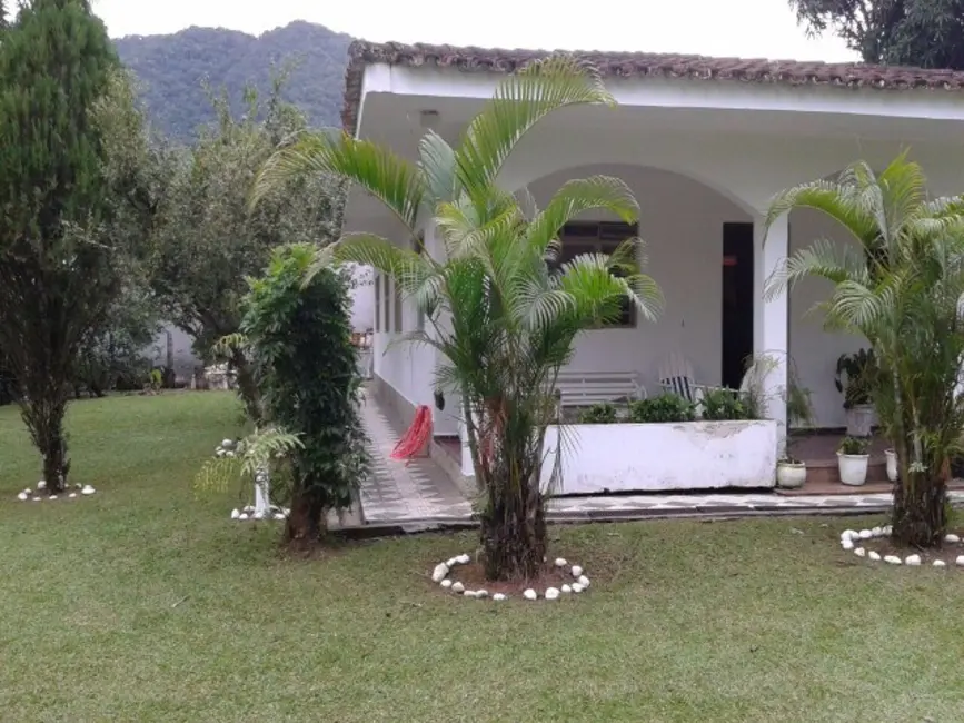 Foto 2 de Casa com 3 quartos à venda, 220m2 em Ubatuba - SP