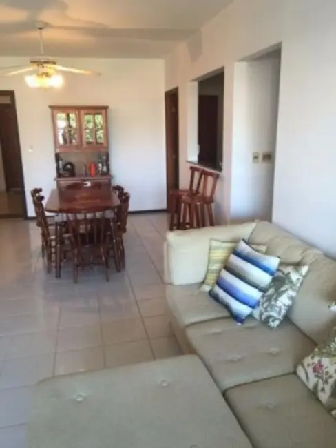 Foto 3 de Apartamento com 3 quartos à venda, 140m2 em Caraguatatuba - SP