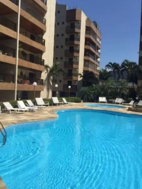 Foto 2 de Apartamento com 3 quartos à venda, 140m2 em Caraguatatuba - SP