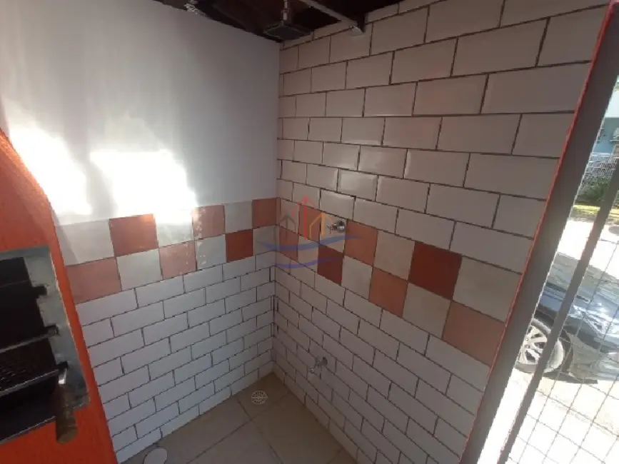 Casa com 1 quarto para alugar, 30m2 em Ubatuba - SP - imagem 6 Foto 6 de Casa com 1 quarto para alugar, 30m2 em Ubatuba - SP