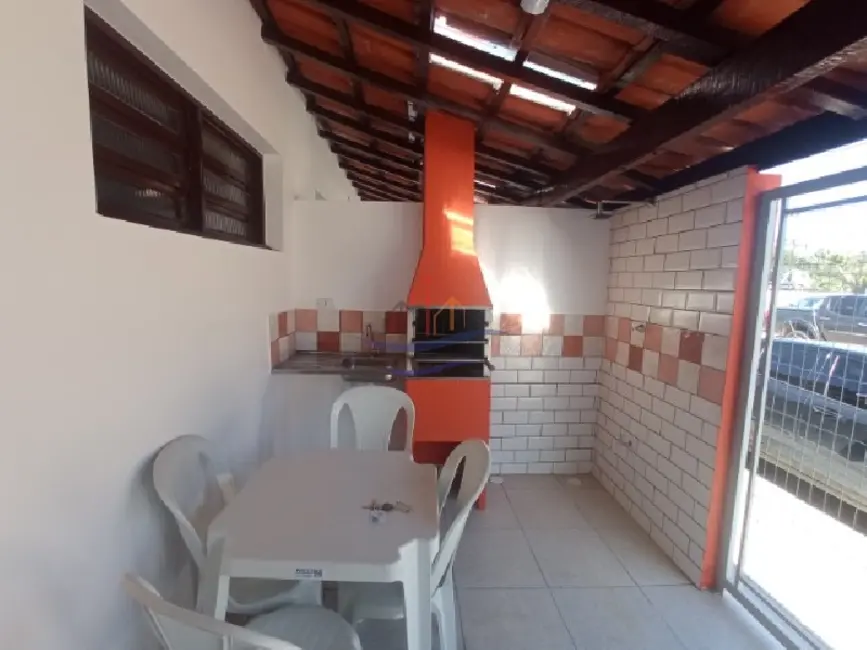 Casa com 1 quarto para alugar, 30m2 em Ubatuba - SP - imagem 4 Foto 4 de Casa com 1 quarto para alugar, 30m2 em Ubatuba - SP
