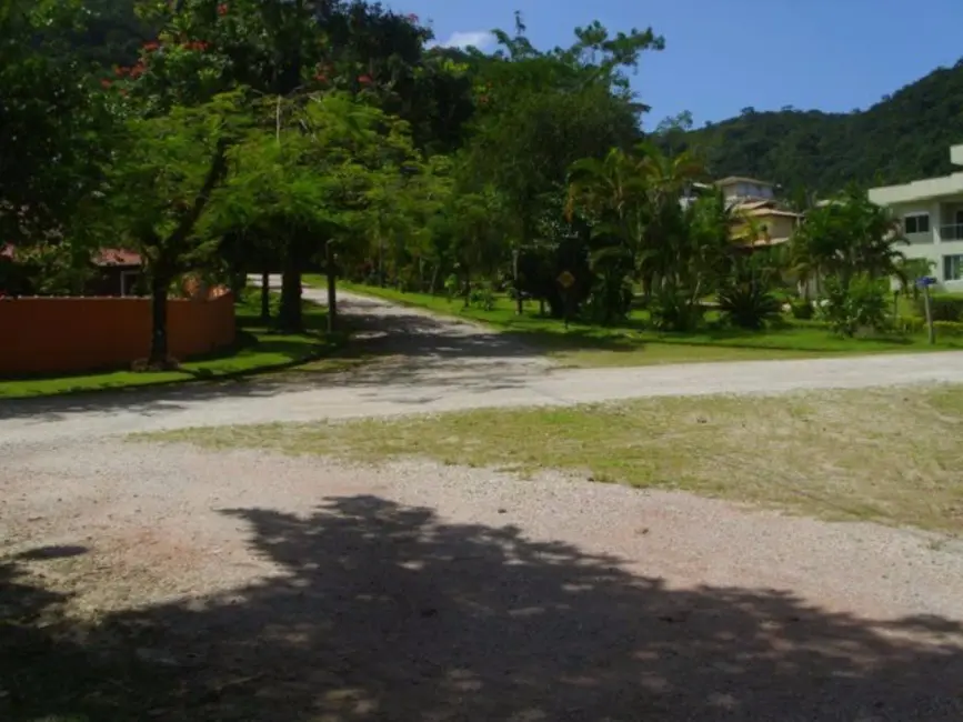 Foto 6 de Terreno / Lote à venda, 690m2 em Ubatuba - SP