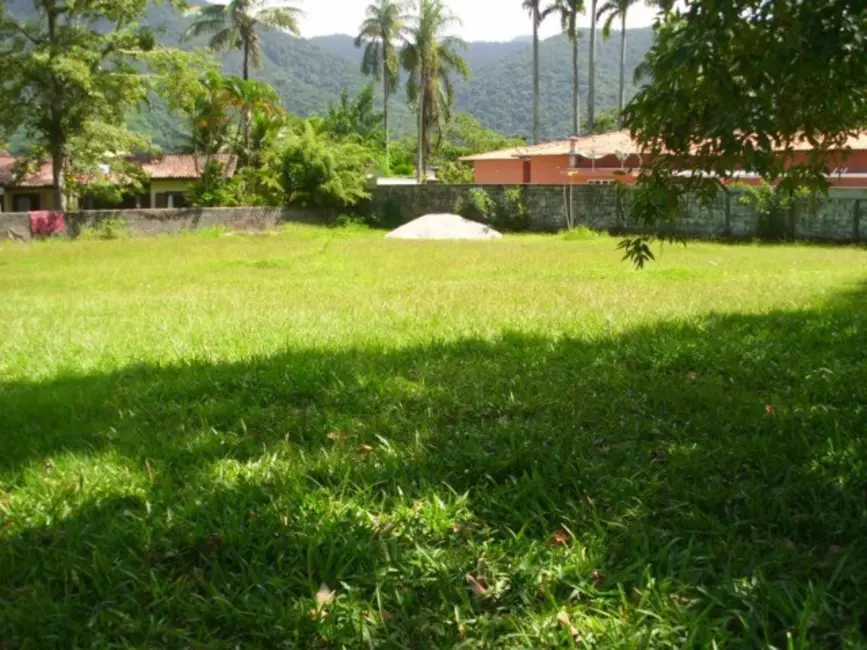 Foto 2 de Terreno / Lote à venda, 690m2 em Ubatuba - SP