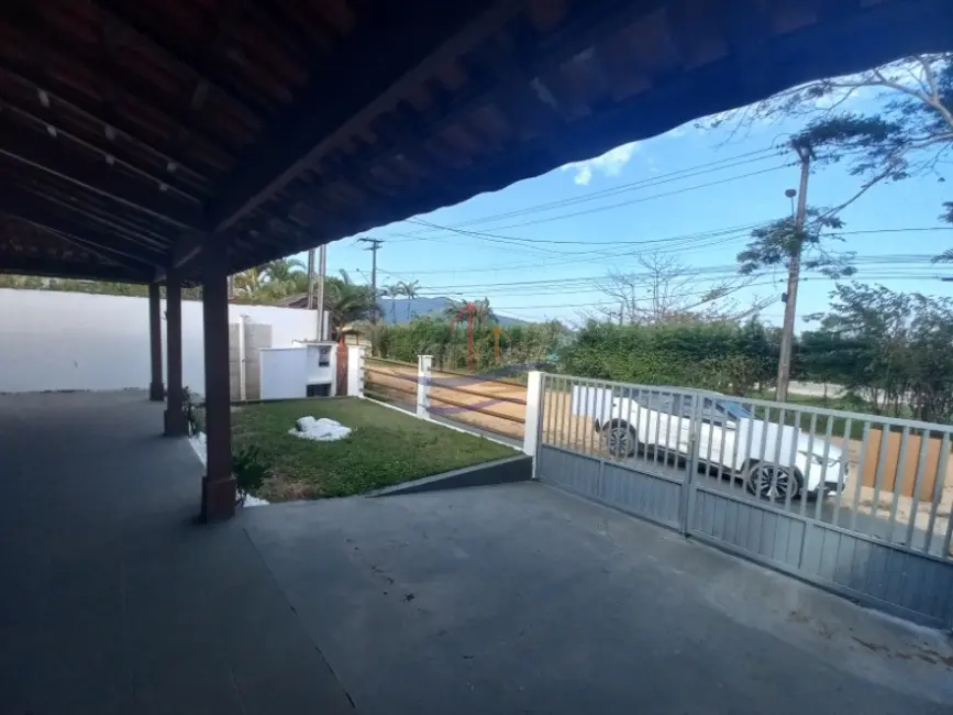 Foto 6 de Casa com 3 quartos à venda, 390m2 em Ubatuba - SP