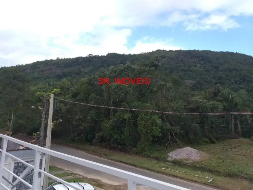 Foto 3 de Casa de Condomínio com 3 quartos à venda, 104m2 em Caraguatatuba - SP