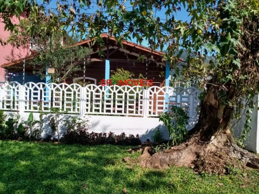 Foto 3 de Casa com 3 quartos à venda, 150m2 em Ubatuba - SP