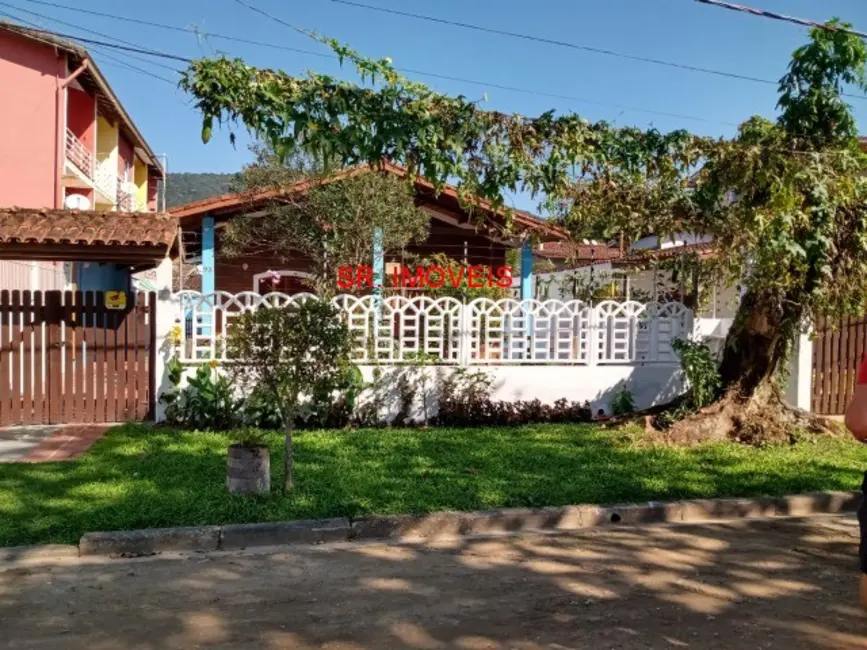 Foto 2 de Casa com 3 quartos à venda, 150m2 em Ubatuba - SP