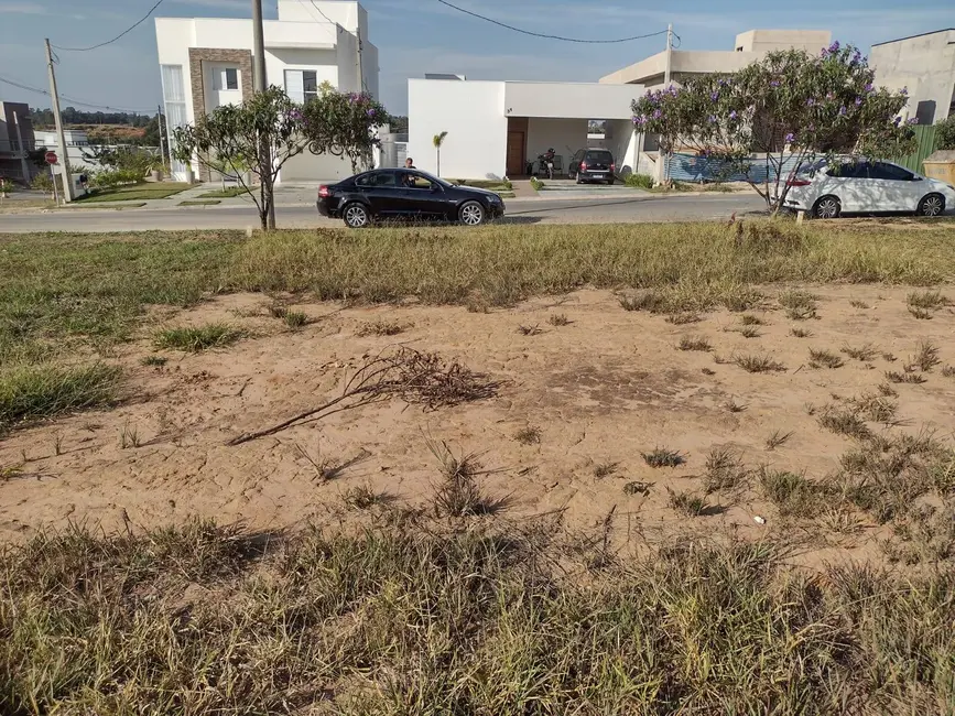 Foto 1 de Terreno / Lote à venda, 300m2 em Itupeva - SP