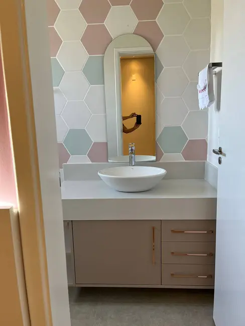 Casa com 4 quartos à venda, 295m2 em Caxambu, Jundiai - SP - imagem 4 Foto 4 de Casa com 4 quartos à venda, 295m2 em Caxambu, Jundiai - SP