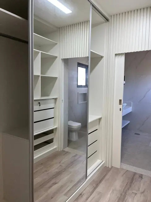 Casa com 4 quartos à venda, 295m2 em Caxambu, Jundiai - SP - imagem 5 Foto 5 de Casa com 4 quartos à venda, 295m2 em Caxambu, Jundiai - SP