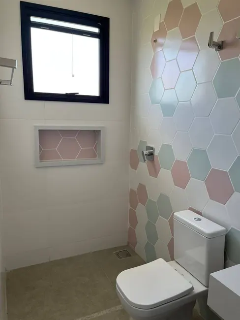 Casa com 4 quartos à venda, 295m2 em Caxambu, Jundiai - SP - imagem 8 Foto 8 de Casa com 4 quartos à venda, 295m2 em Caxambu, Jundiai - SP