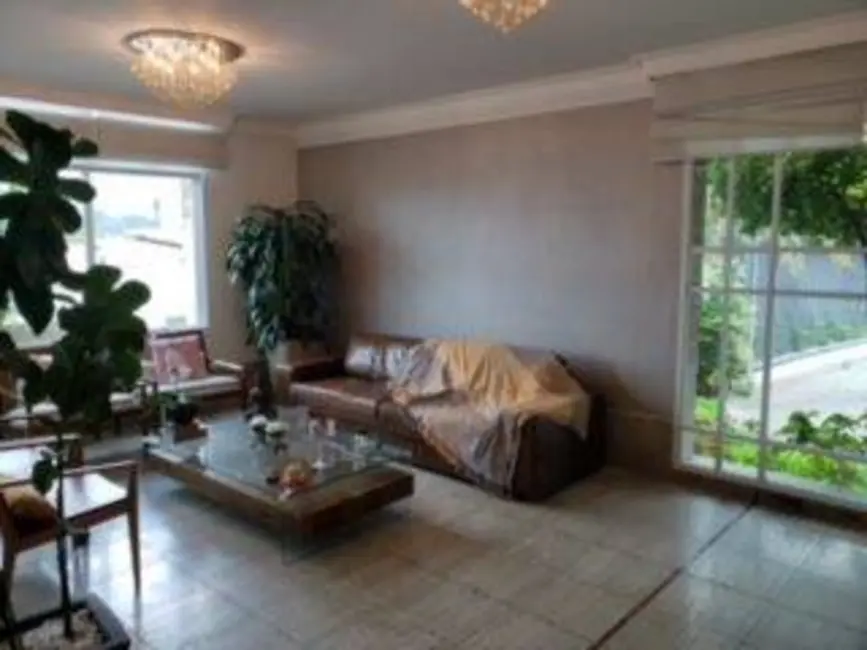 Casa com 3 quartos à venda, 350m2 em Santana, São Paulo - SP - imagem 3 Foto 3 de Casa com 3 quartos à venda, 350m2 em Santana, São Paulo - SP