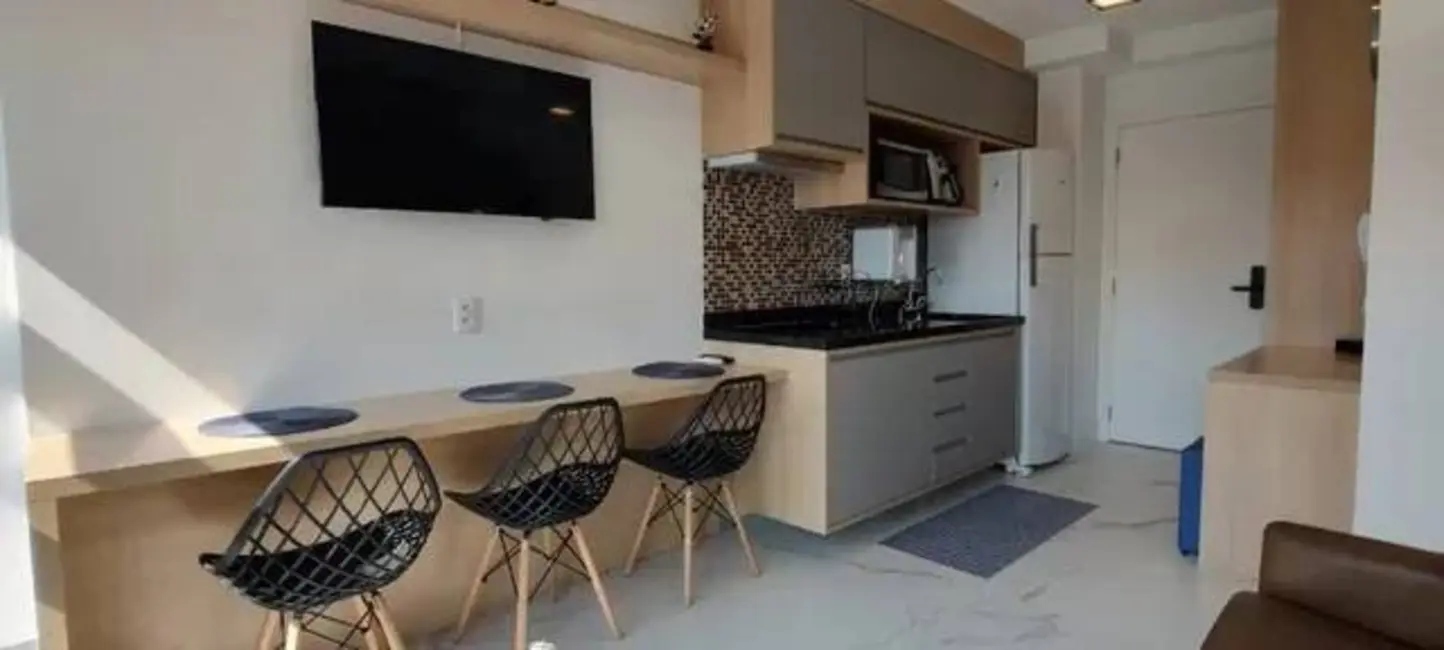 Foto 2 de Apartamento com 2 quartos para alugar, 40m2 em Vila Pompéia, São Paulo - SP