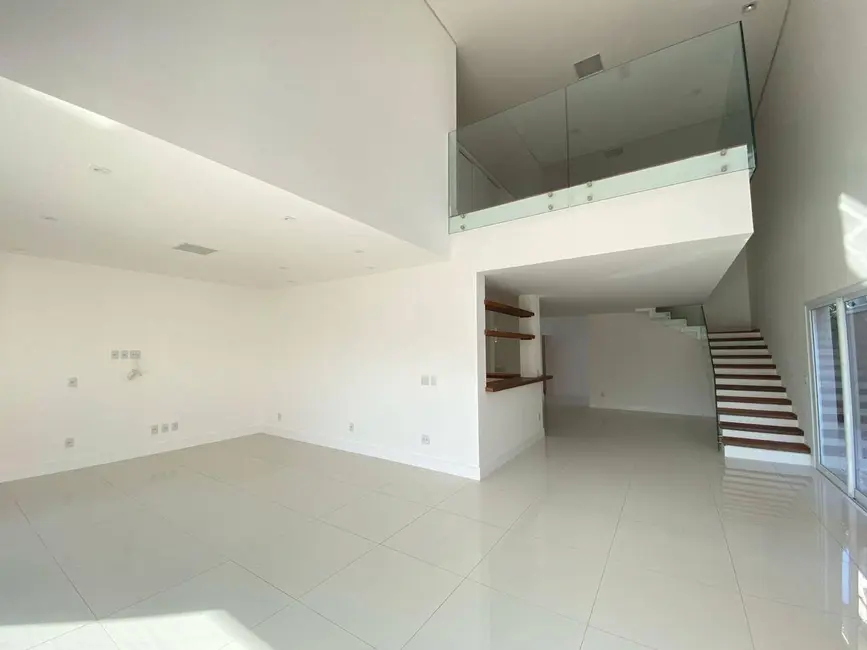 Casa com 5 quartos à venda, 350m2 em Engordadouro, Jundiai - SP - imagem 9 Foto 9 de Casa com 5 quartos à venda, 350m2 em Engordadouro, Jundiai - SP