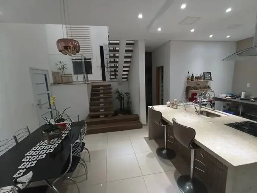 Foto 5 de Casa com 3 quartos à venda, 265m2 em Jundiai - SP