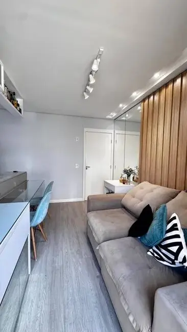 Foto 3 de Apartamento com 2 quartos à venda, 49m2 em Vila Nambi, Jundiai - SP