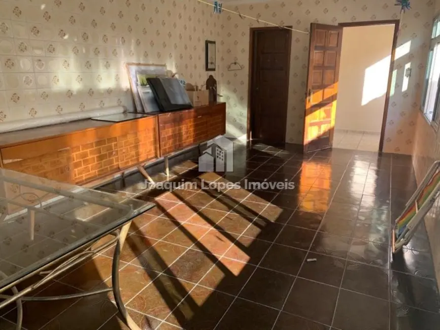 Sobrado com 5 quartos à venda, 290m2 em Jardim Maria Helena, Guarulhos - SP - imagem 9 Foto 9 de Sobrado com 5 quartos à venda, 290m2 em Jardim Maria Helena, Guarulhos - SP