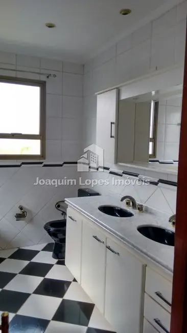 Foto 8 de Sobrado com 5 quartos à venda, 300m2 em Jardim Santa Mena, Guarulhos - SP