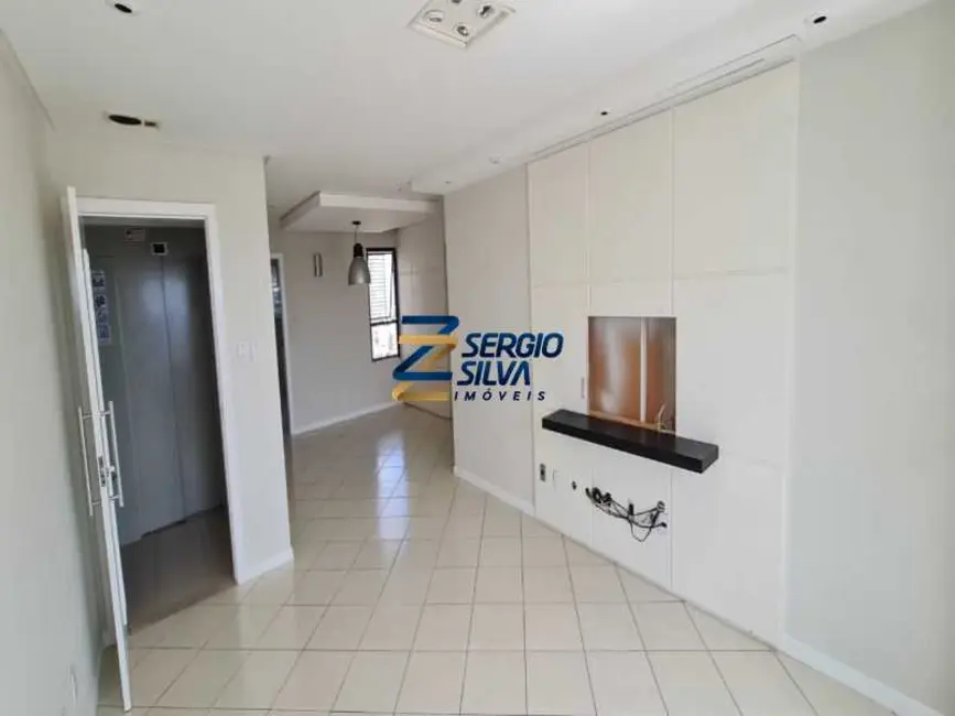 Foto 1 de Apartamento com 3 quartos à venda, 118m2 em Feira De Santana - BA