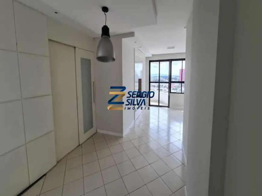 Foto 2 de Apartamento com 3 quartos à venda, 118m2 em Feira De Santana - BA