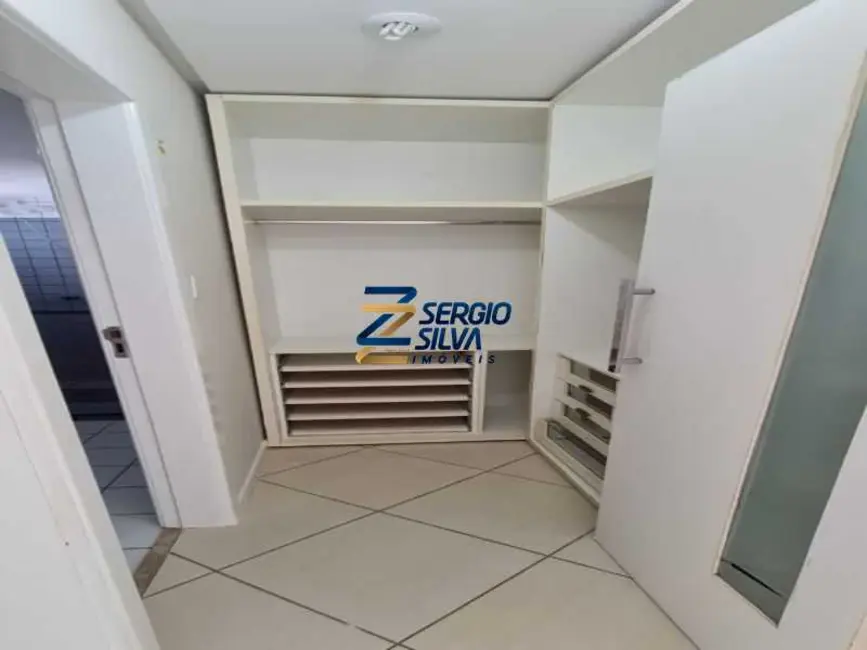 Foto 6 de Apartamento com 3 quartos à venda, 118m2 em Feira De Santana - BA