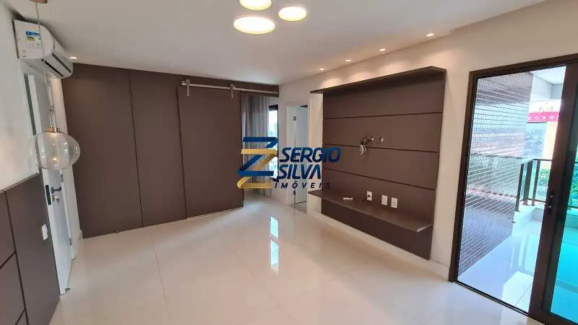 Foto 15 de Apartamento com 3 quartos à venda, 175m2 em Feira De Santana - BA