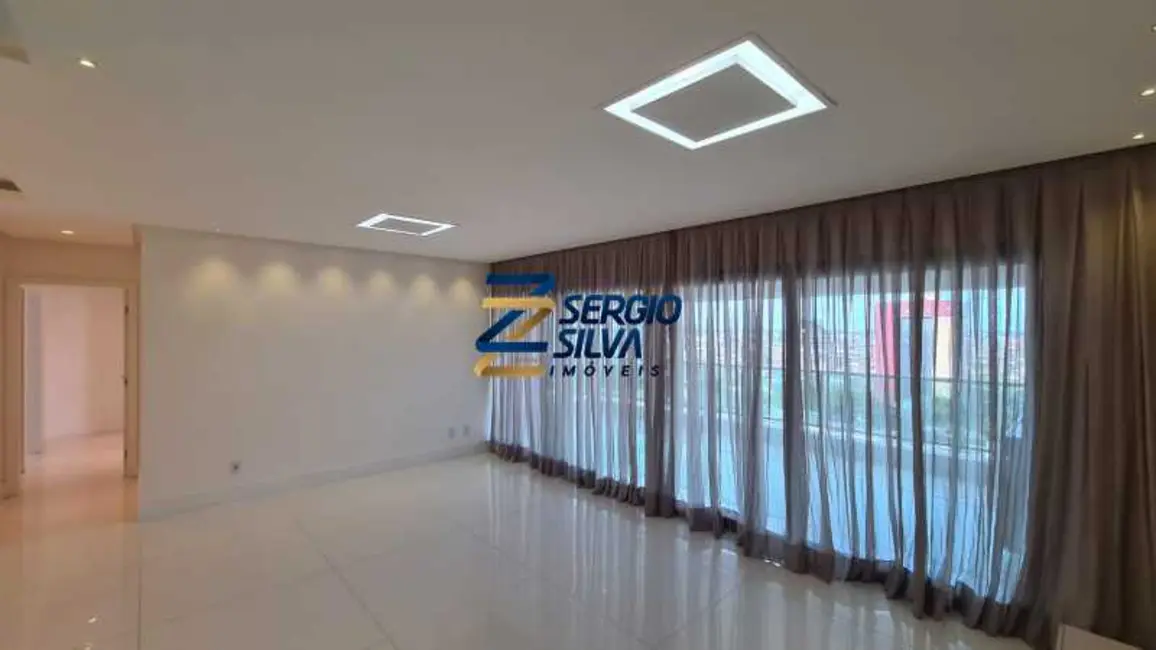 Foto 4 de Apartamento com 3 quartos à venda, 175m2 em Feira De Santana - BA