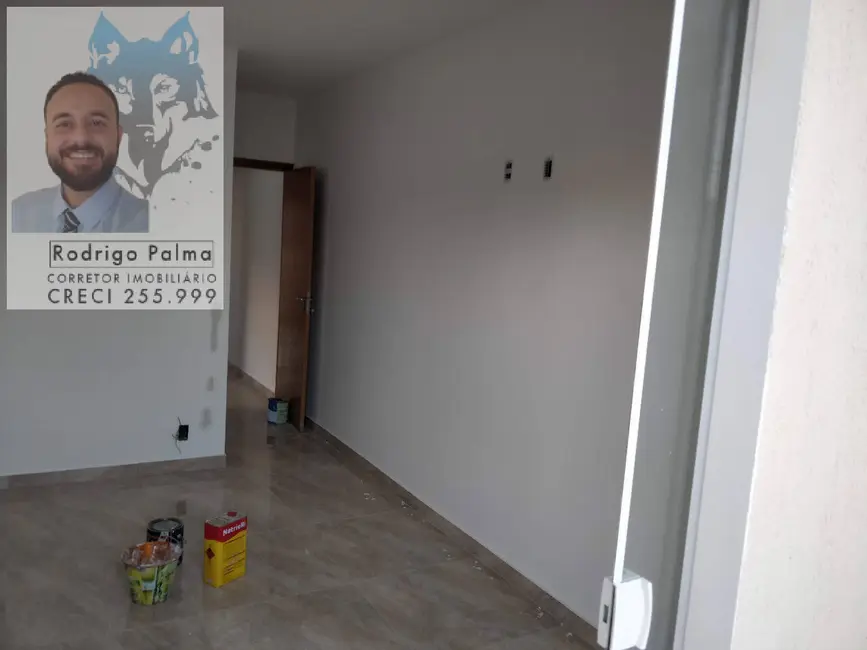 Sobrado com 4 quartos à venda, 180m2 em Sao Jose Dos Campos - SP - imagem 8 Foto 8 de Sobrado com 4 quartos à venda, 180m2 em Sao Jose Dos Campos - SP