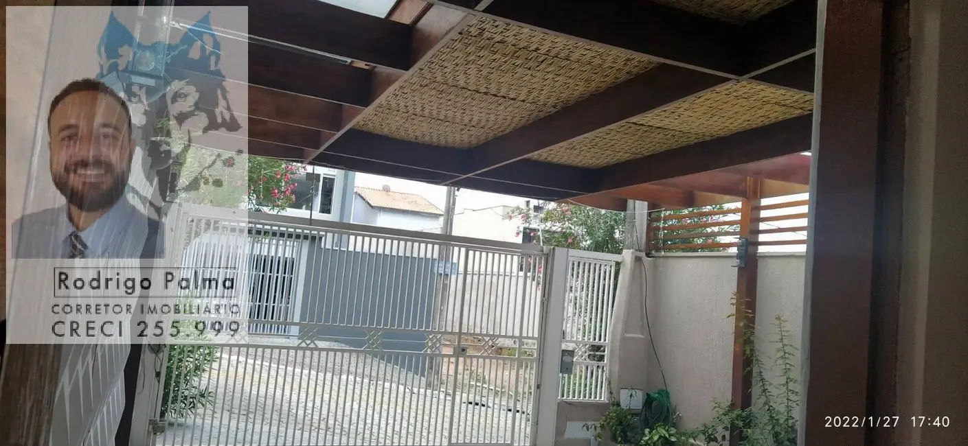 Foto 2 de Casa com 3 quartos à venda, 200m2 em Sao Jose Dos Campos - SP