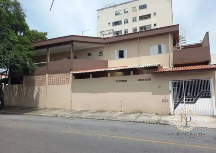 Foto 1 de Casa com 7 quartos à venda, 180m2 em Sao Jose Dos Campos - SP