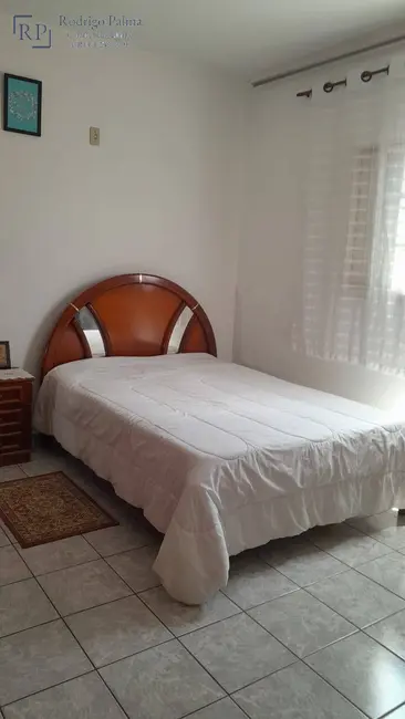 Casa com 7 quartos à venda, 300m2 em Sao Jose Dos Campos - SP - imagem 4 Foto 4 de Casa com 7 quartos à venda, 300m2 em Sao Jose Dos Campos - SP