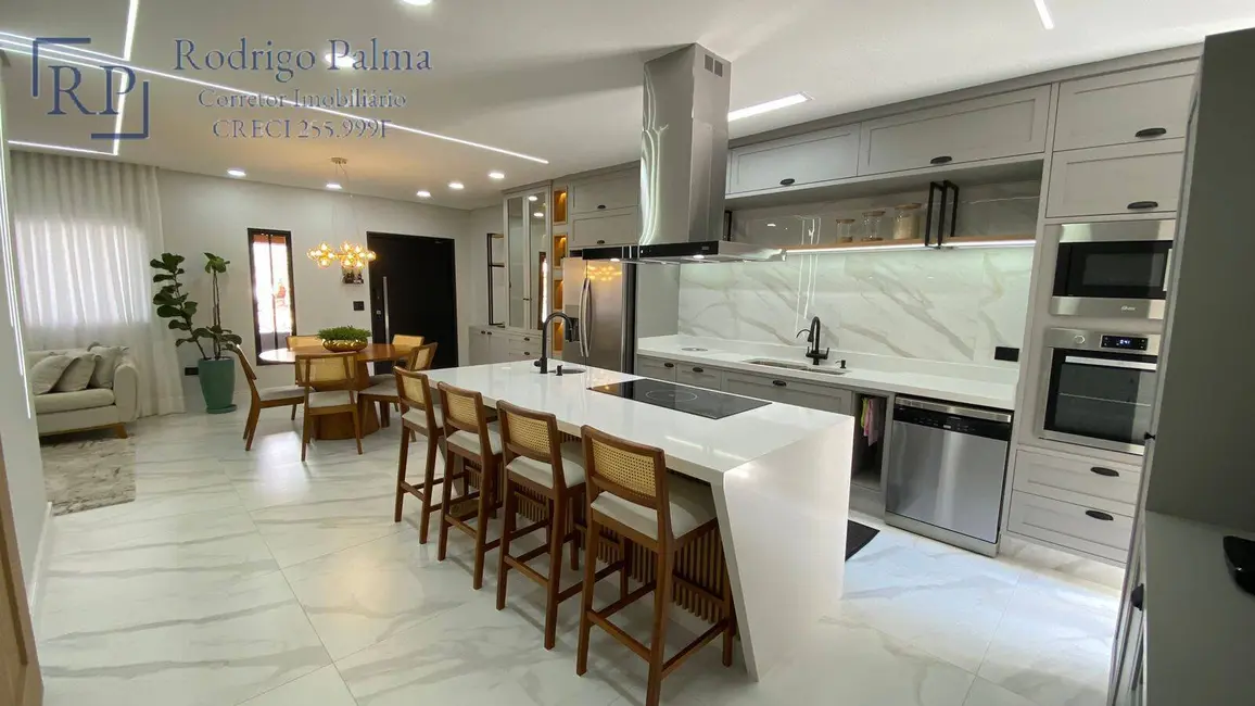 Casa com 3 quartos à venda, 243m2 em Sao Jose Dos Campos - SP - imagem 1 Foto 1 de Casa com 3 quartos à venda, 243m2 em Sao Jose Dos Campos - SP