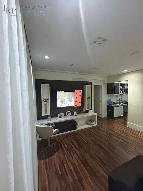 Apartamento com 3 quartos para alugar, 156m2 em Sao Jose Dos Campos - SP - imagem 4 Foto 4 de Apartamento com 3 quartos para alugar, 156m2 em Sao Jose Dos Campos - SP