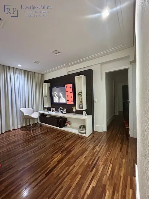 Apartamento com 3 quartos para alugar, 156m2 em Sao Jose Dos Campos - SP - imagem 5 Foto 5 de Apartamento com 3 quartos para alugar, 156m2 em Sao Jose Dos Campos - SP