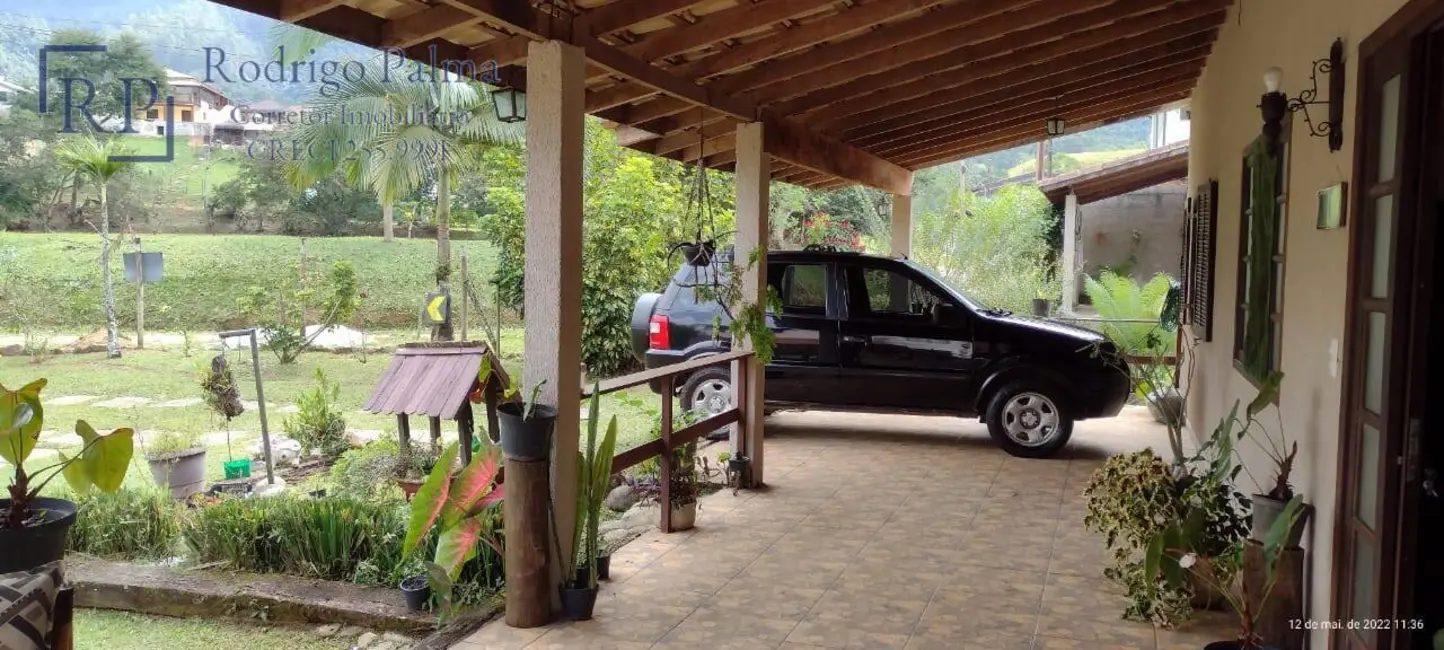 Chácara com 2 quartos à venda, 450m2 em Resende - RJ - imagem 4 Foto 4 de Chácara com 2 quartos à venda, 450m2 em Resende - RJ