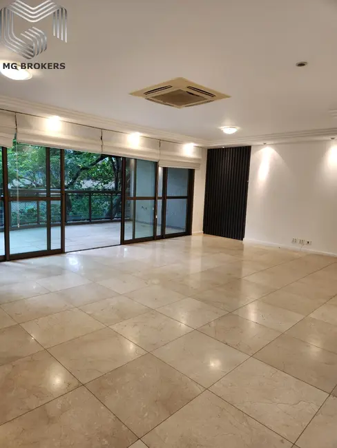 Apartamento com 4 quartos à venda, 172m2 em Barra da Tijuca, Rio De Janeiro - RJ - imagem 1 Foto 1 de Apartamento com 4 quartos à venda, 172m2 em Barra da Tijuca, Rio De Janeiro - RJ