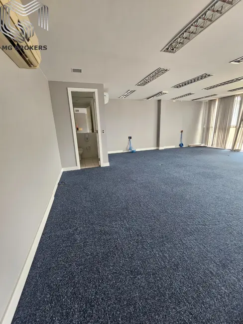 Sala Comercial à venda, 546m2 em Barra da Tijuca, Rio De Janeiro - RJ - imagem 6 Foto 6 de Sala Comercial à venda, 546m2 em Barra da Tijuca, Rio De Janeiro - RJ