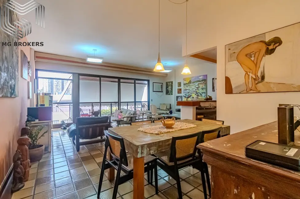 Apartamento com 3 quartos à venda, 137m2 em Botafogo, Rio De Janeiro - RJ - imagem 2 Foto 2 de Apartamento com 3 quartos à venda, 137m2 em Botafogo, Rio De Janeiro - RJ