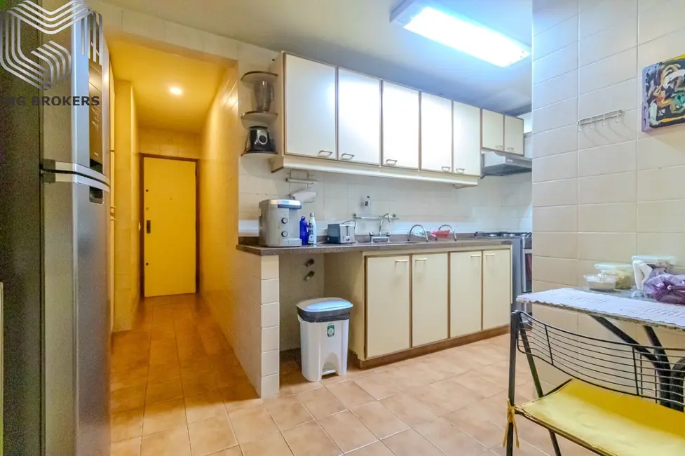 Apartamento com 3 quartos à venda, 137m2 em Botafogo, Rio De Janeiro - RJ - imagem 8 Foto 8 de Apartamento com 3 quartos à venda, 137m2 em Botafogo, Rio De Janeiro - RJ