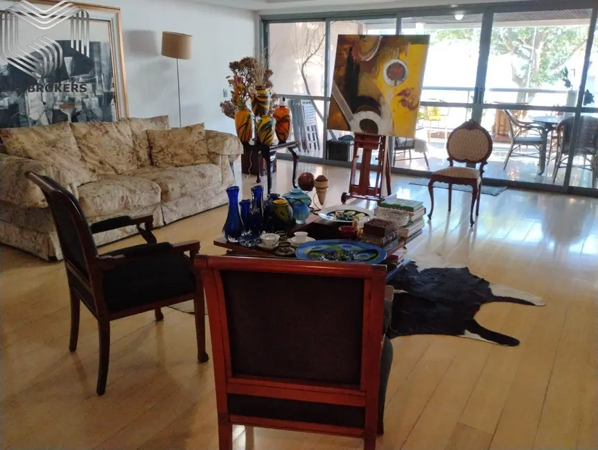 Apartamento com 4 quartos à venda, 450m2 em Icaraí, Niteroi - RJ - imagem 3 Foto 3 de Apartamento com 4 quartos à venda, 450m2 em Icaraí, Niteroi - RJ