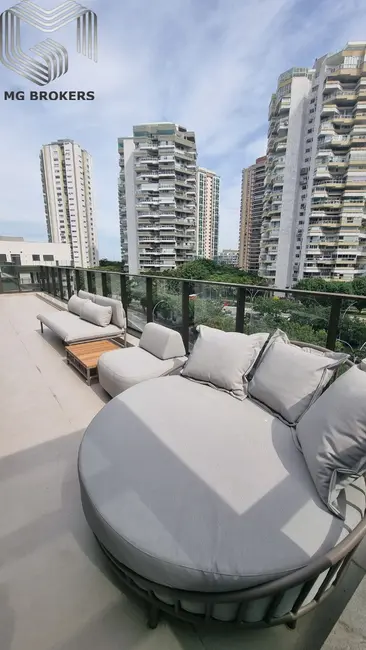 Apartamento com 3 quartos à venda, 160m2 em Barra da Tijuca, Rio De Janeiro - RJ - imagem 9 Foto 9 de Apartamento com 3 quartos à venda, 160m2 em Barra da Tijuca, Rio De Janeiro - RJ