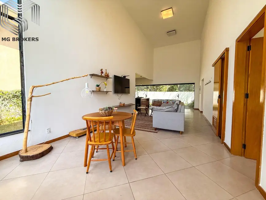 Foto 2 de Casa de Condomínio com 3 quartos à venda, 131m2 em Vargem Grande, Teresopolis - RJ