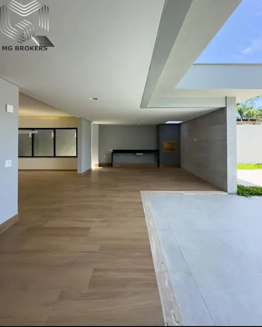 Casa de Condomínio com 4 quartos à venda, 443m2 em Recreio dos Bandeirantes, Rio De Janeiro - RJ - imagem 3 Foto 3 de Casa de Condomínio com 4 quartos à venda, 443m2 em Recreio dos Bandeirantes, Rio De Janeiro - RJ